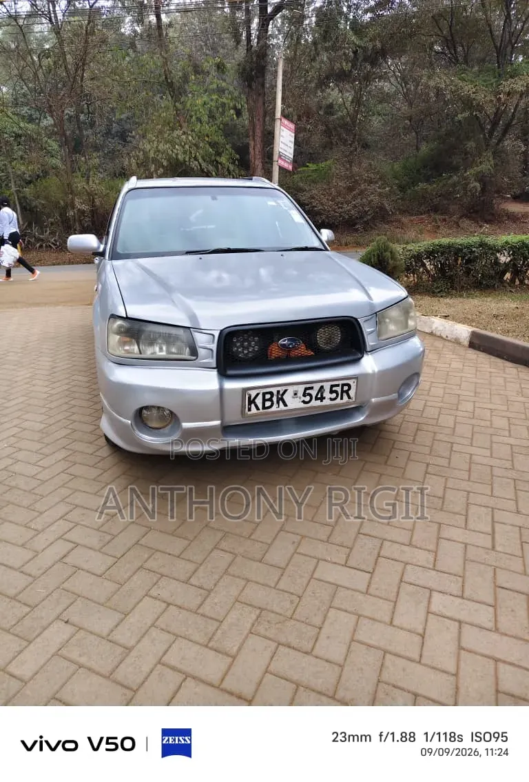 Subaru Forester 2004 Silver