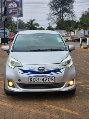 Toyota Ractis 1.5 FWD 2015 Silver