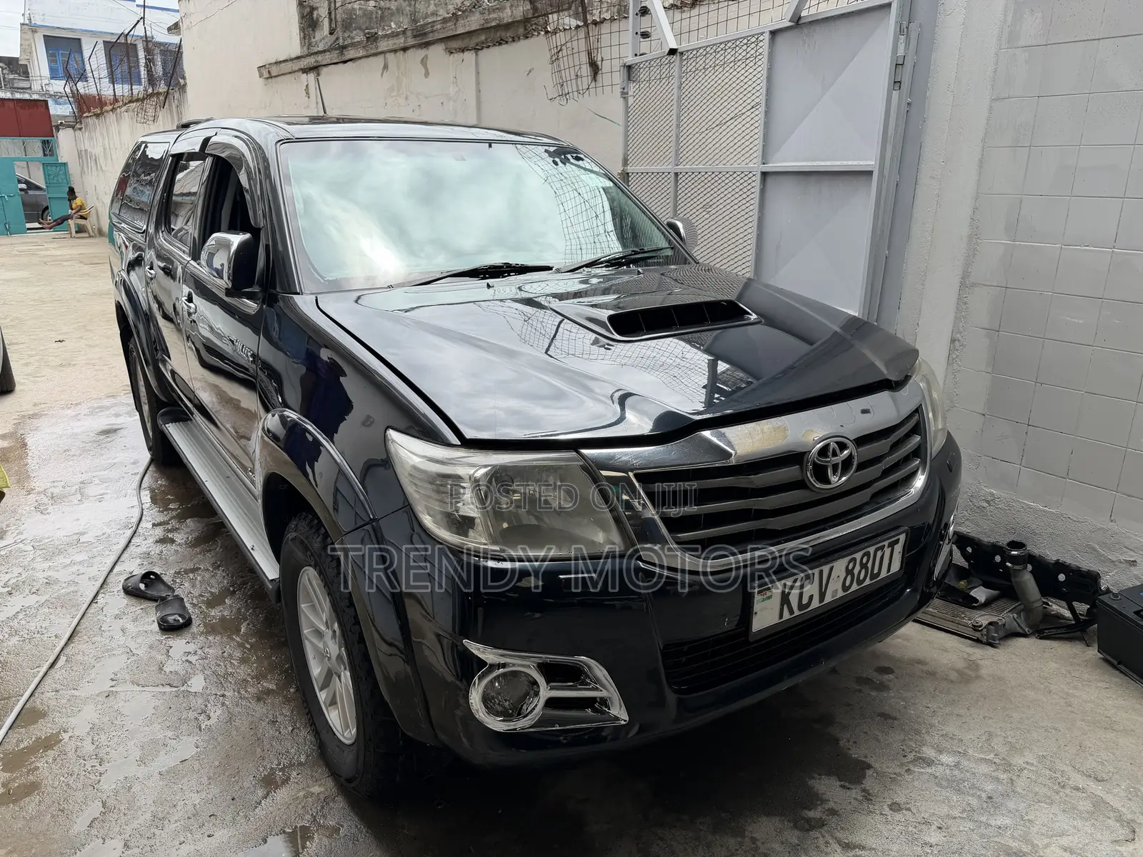 Toyota Hilux 2015 Black