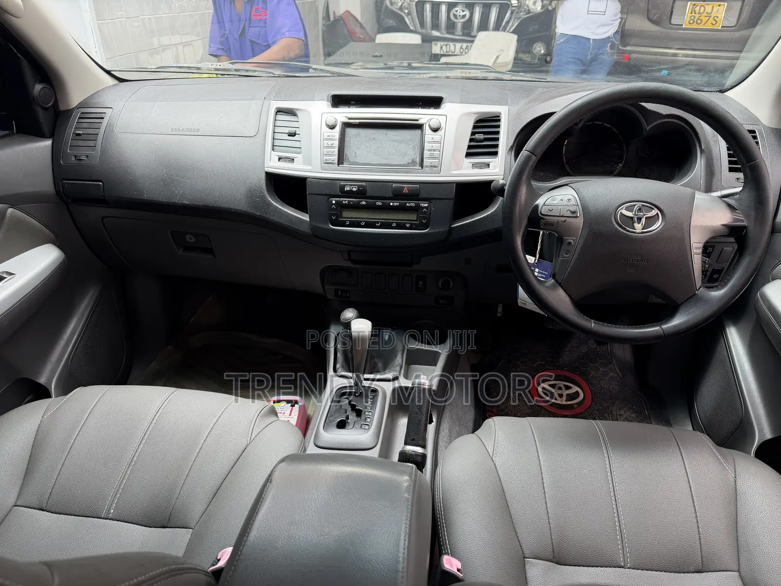 Toyota Hilux 2015 Black