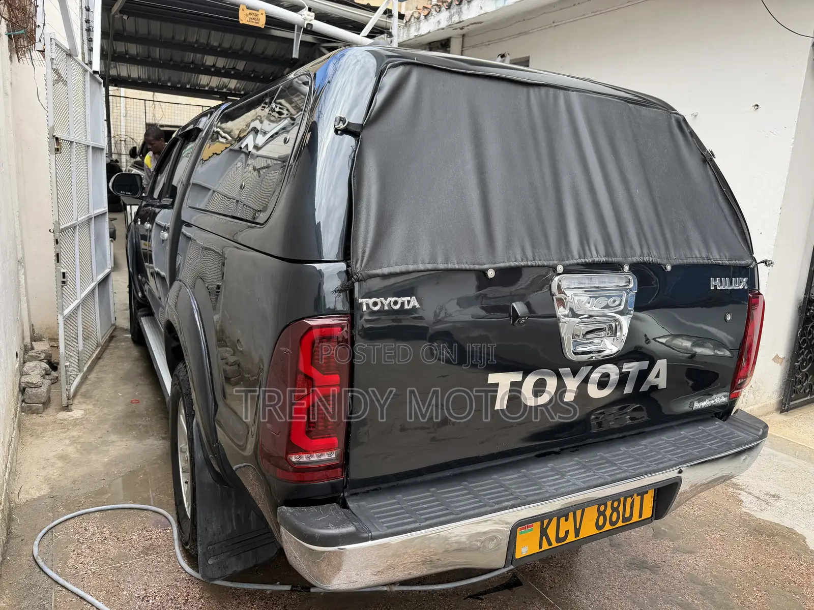 Toyota Hilux 2015 Black