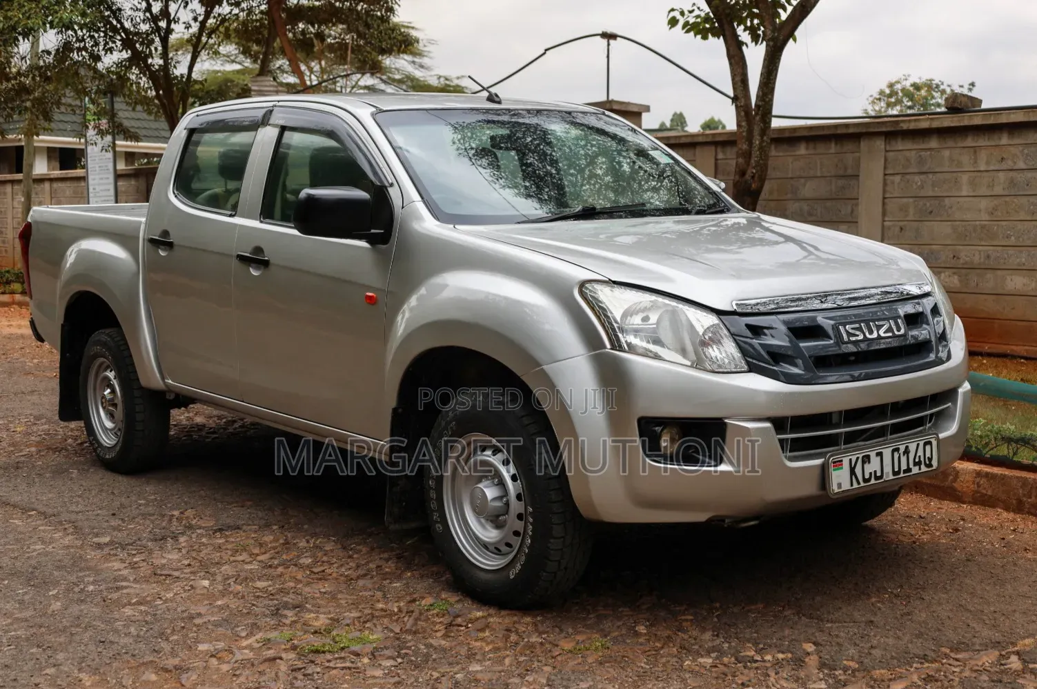 Isuzu D-MAX 2015 Silver