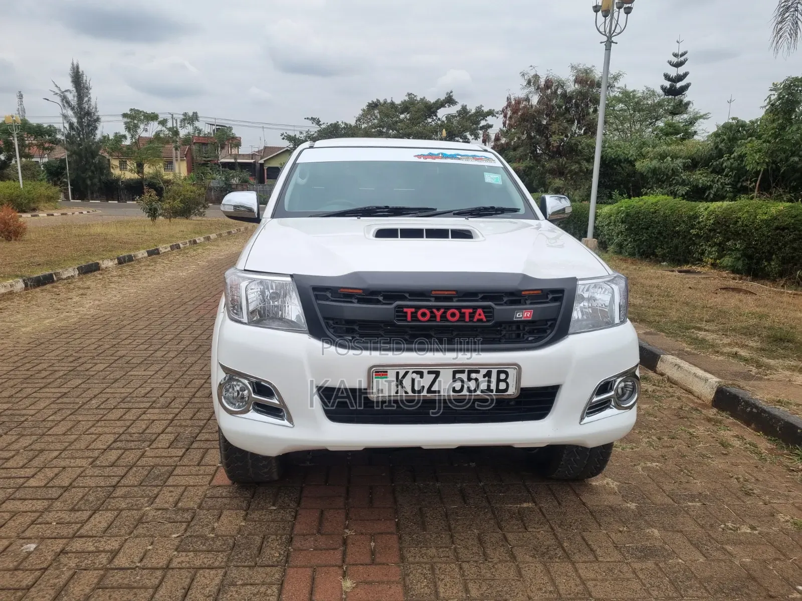 Toyota Hilux 2013 Off white