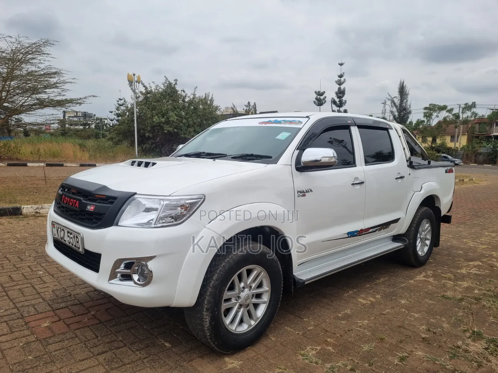 Toyota Hilux 2013 Off white