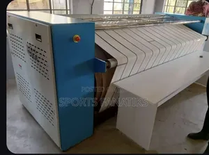 Commercial Laundry Machine