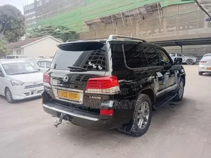 Lexus LX 570 AWD 2014 Black