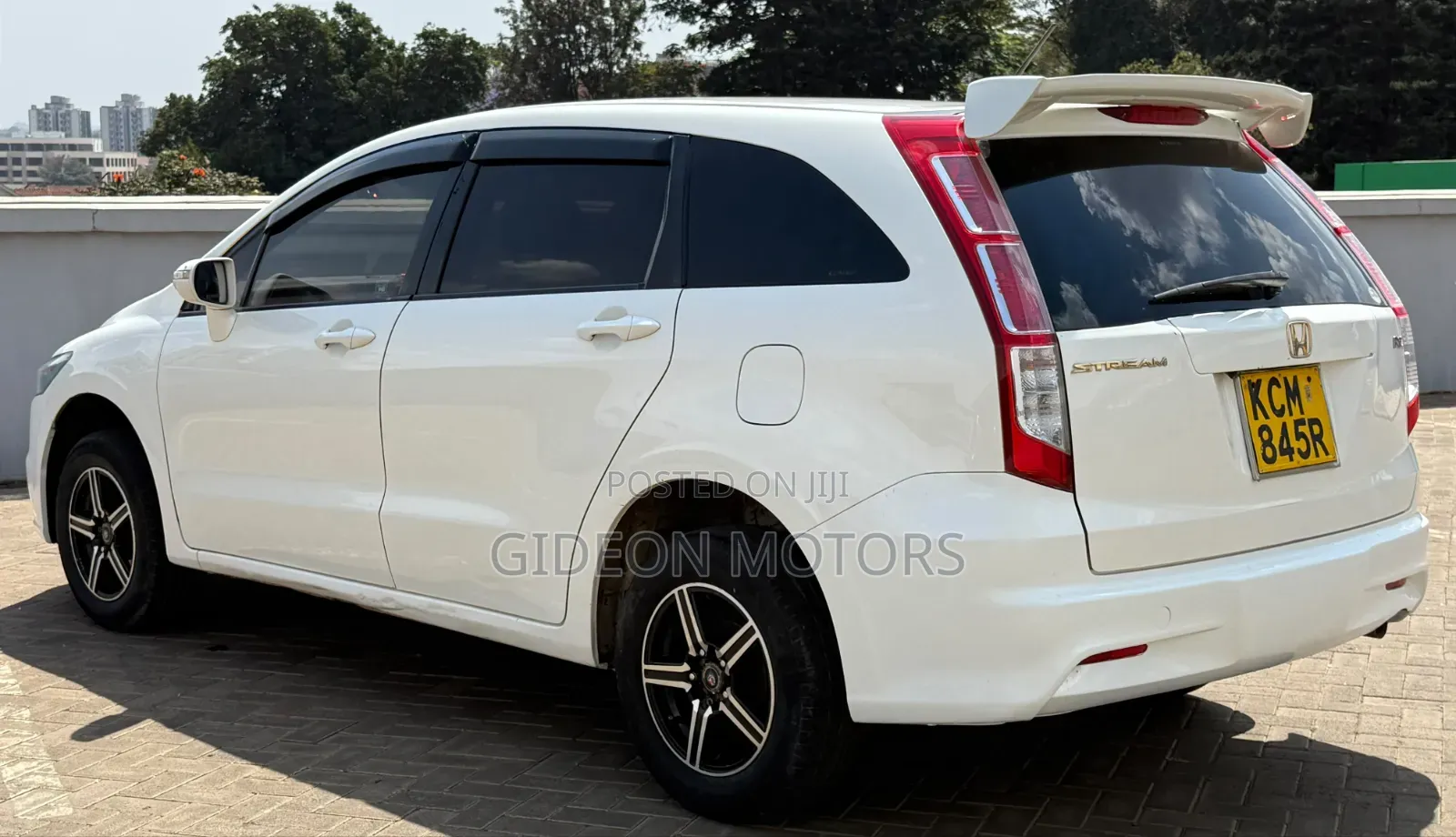 Honda Stream 2010 White