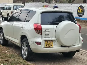 Toyota RAV4 2009 Pearl