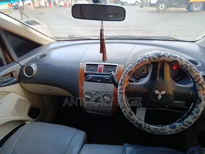Mitsubishi Colt 2009 Silver