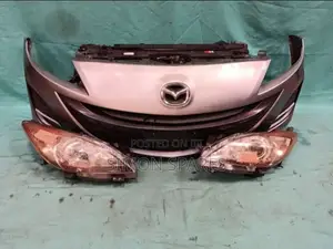 Nose Cut Mazda Axela Blefp 2010