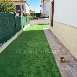 Anti-Fade Outdoor Patio Grass Carpet