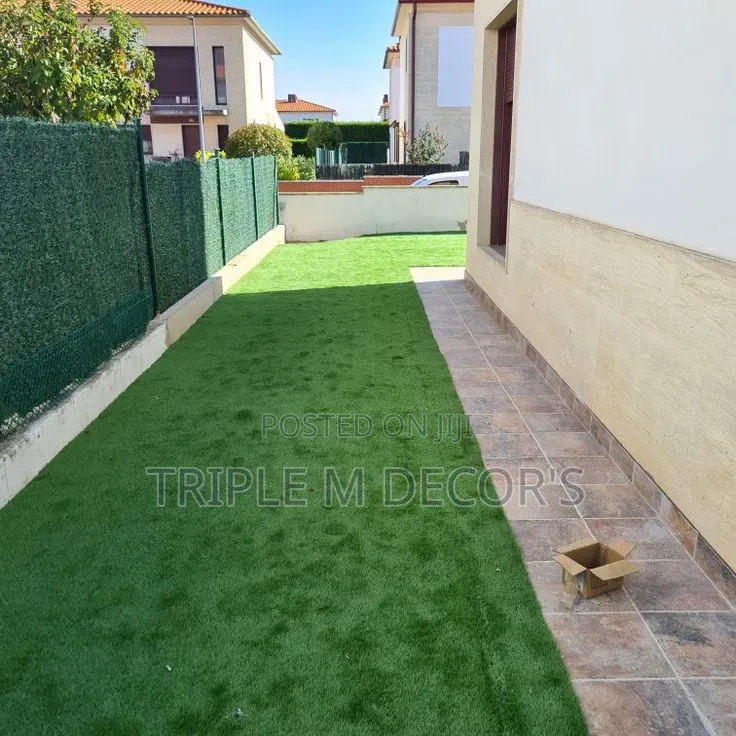 Anti-Fade Outdoor Patio Grass Carpet