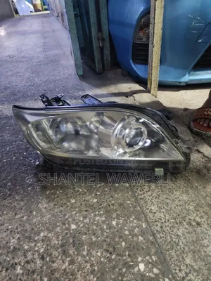 Headlight Toyota Vanguard 2012