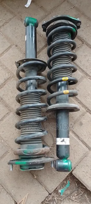 Subaru Forester SJ Rear Shocks