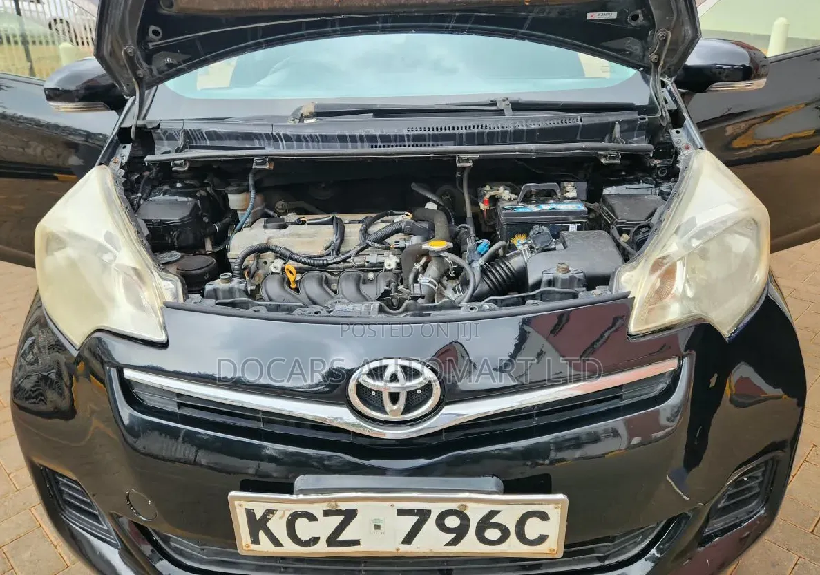 Toyota Ractis 2012 Black