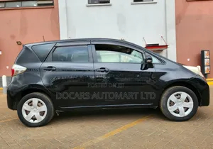 Toyota Ractis 2012 Black