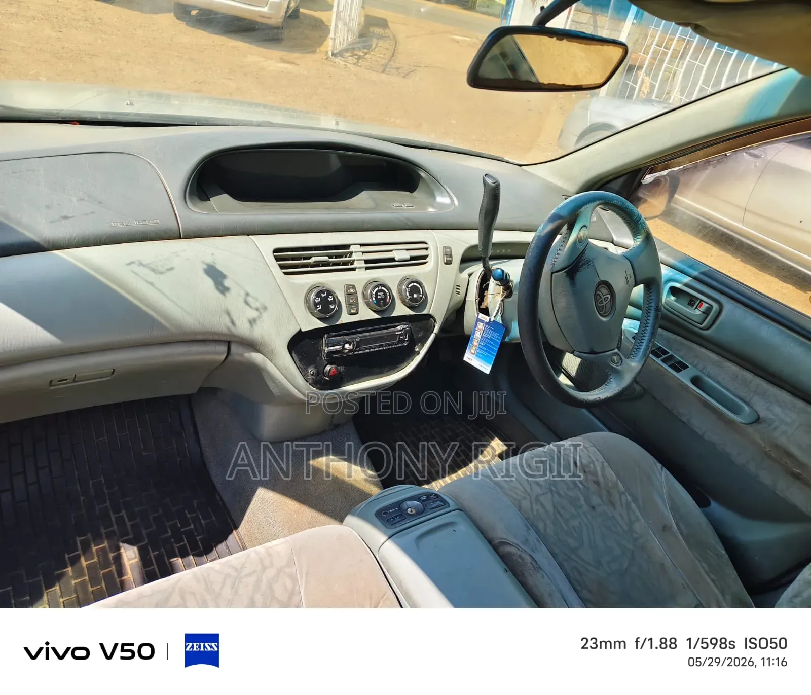 Toyota Vista 1999 Silver