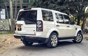 Land Rover Discovery 2017 White