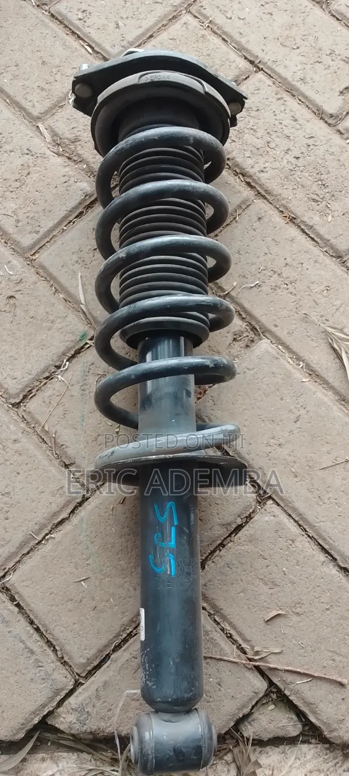Subaru Forester SJ Rear Shocks