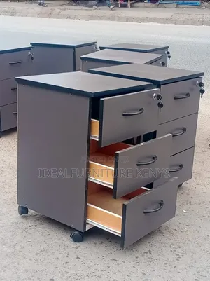 Mobile Pedestal