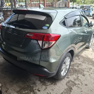 Honda Vezel 1.5 2WD 2018 Green