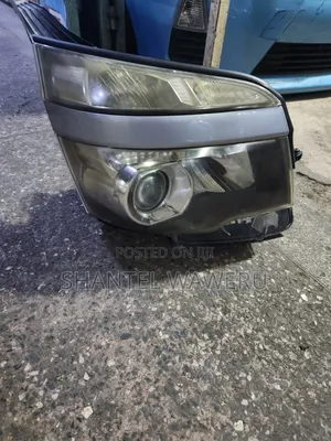Voxy Headlight 2012