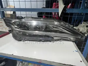 Toyota Harrier Headlight 2015 (193) Complete