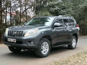 Toyota Land Cruiser Prado 2011