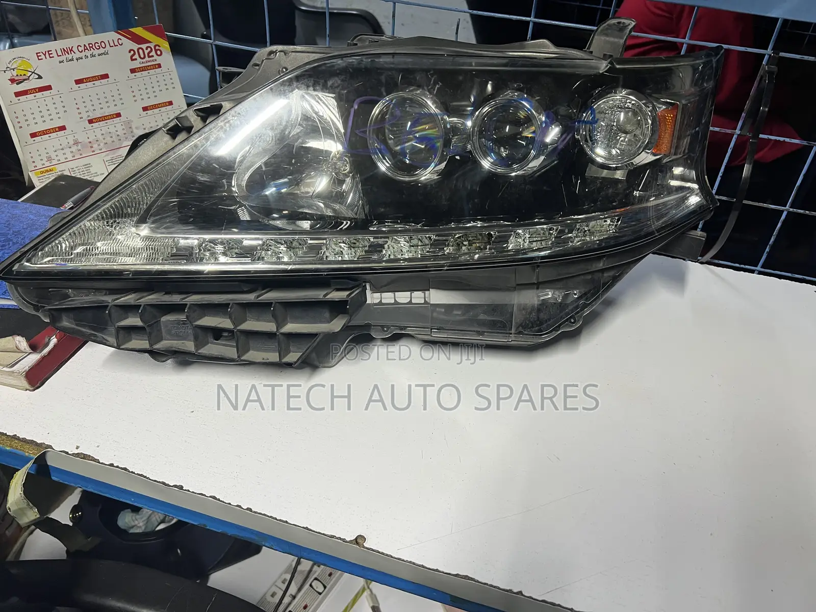 Lexus RX 350 Headlight