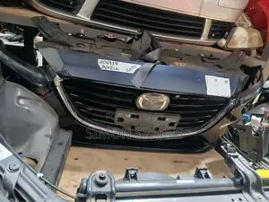 Nosecut Mazda Axela 2019