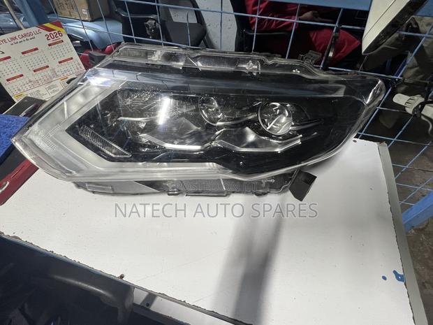 Nissan Extrail 2015 Headlight (KS)