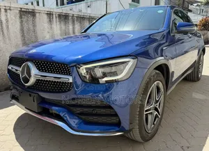 Mercedes-Benz 220 2020 Blue