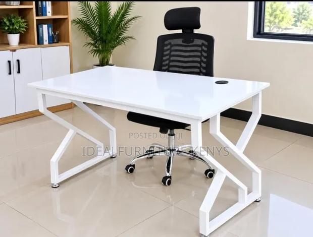 Metalic Desk $ Headrest - thumbnail 2
