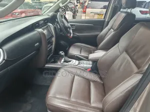 Toyota Fortuner 2019 Brown