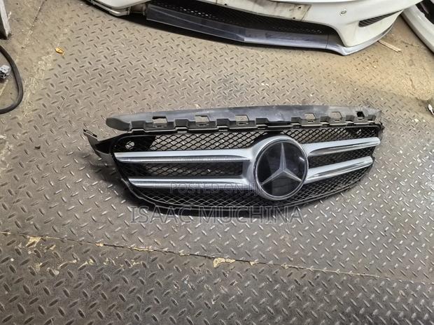 Mercedes W205 Grill