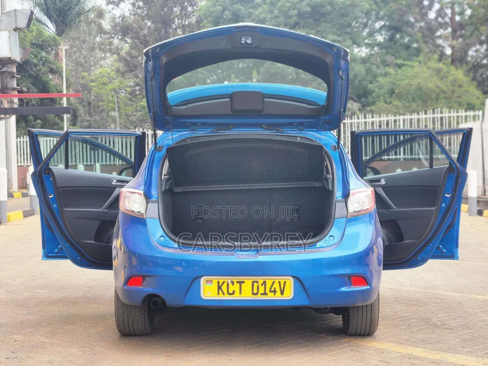 Mazda Axela 2012 Blue
