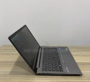 Laptop HP ZBook Firefly 14 G7 16GB Intel Core i7 SSD 256GB