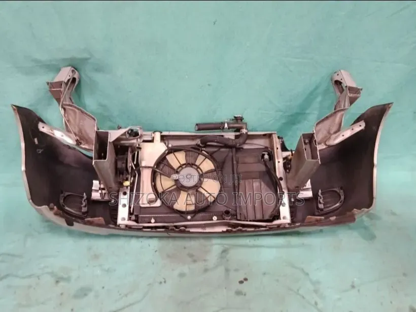 Nosecut Toyota Sienta Ncp81 2007