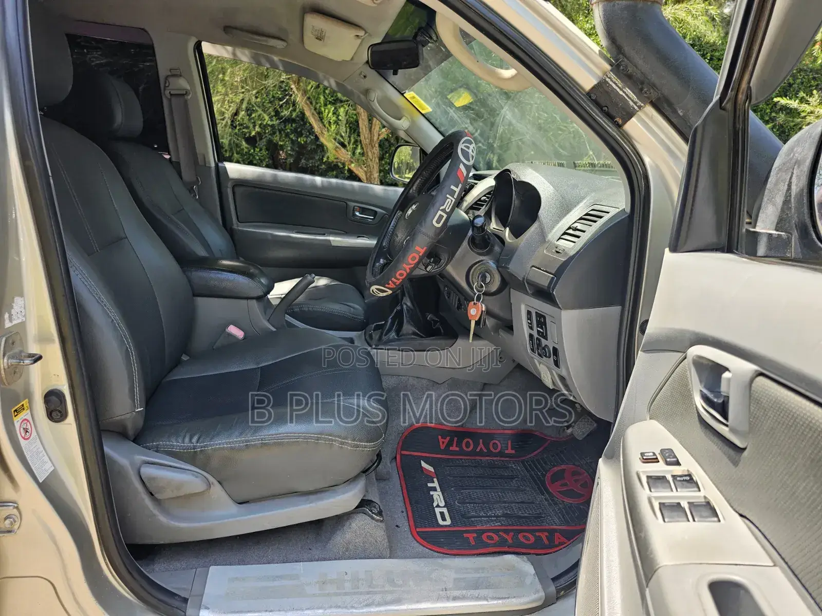 Toyota Hilux 3.0 D-4D 4x4 2012 Silver