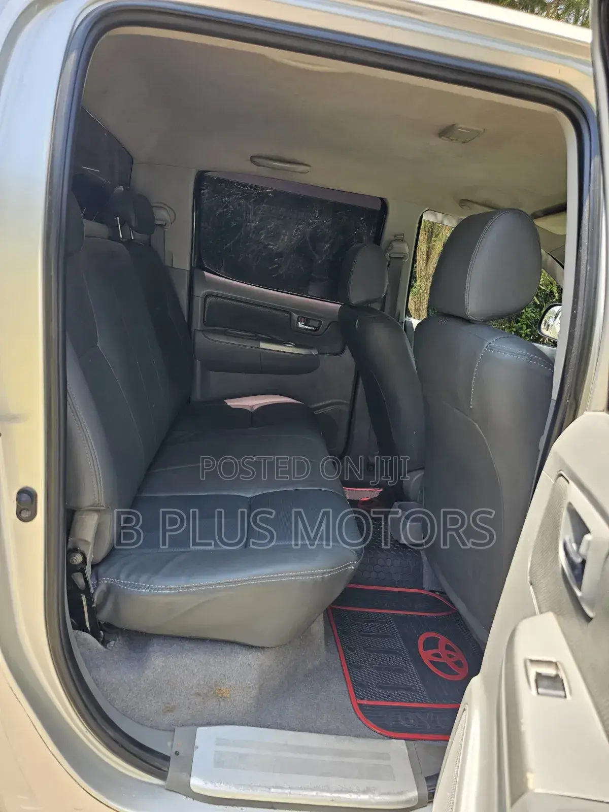 Toyota Hilux 3.0 D-4D 4x4 2012 Silver