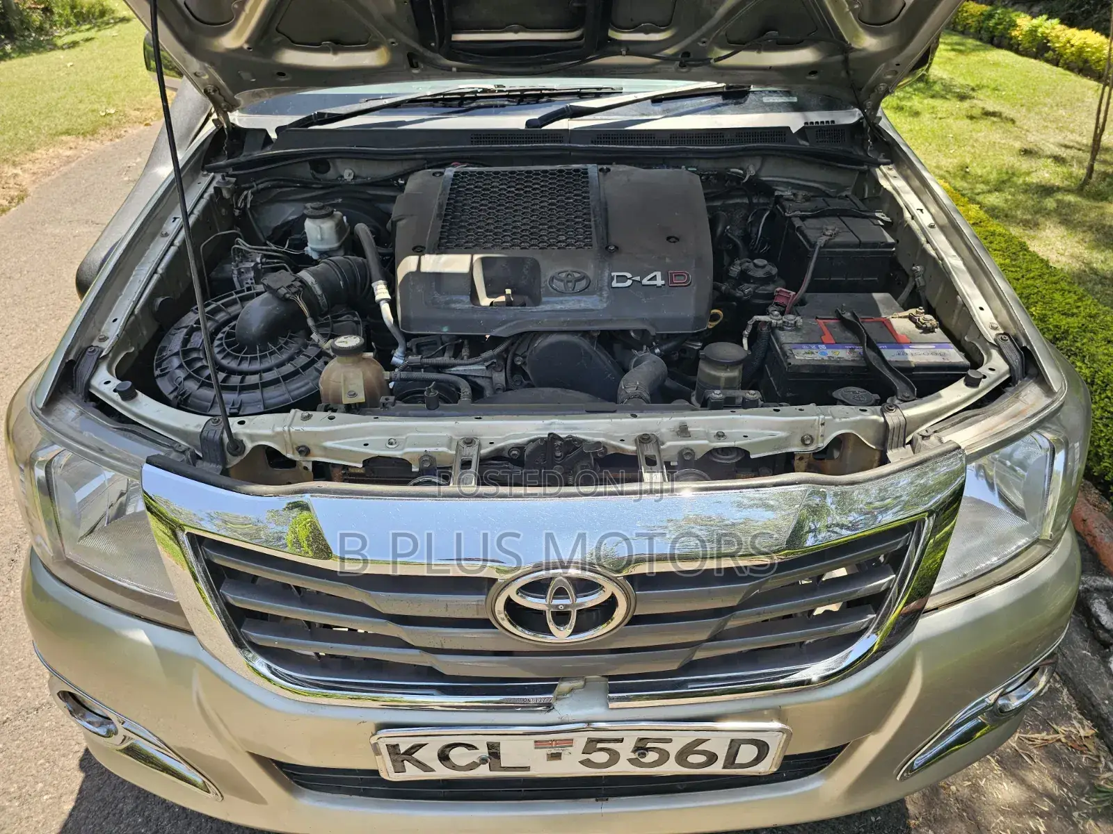 Toyota Hilux 3.0 D-4D 4x4 2012 Silver