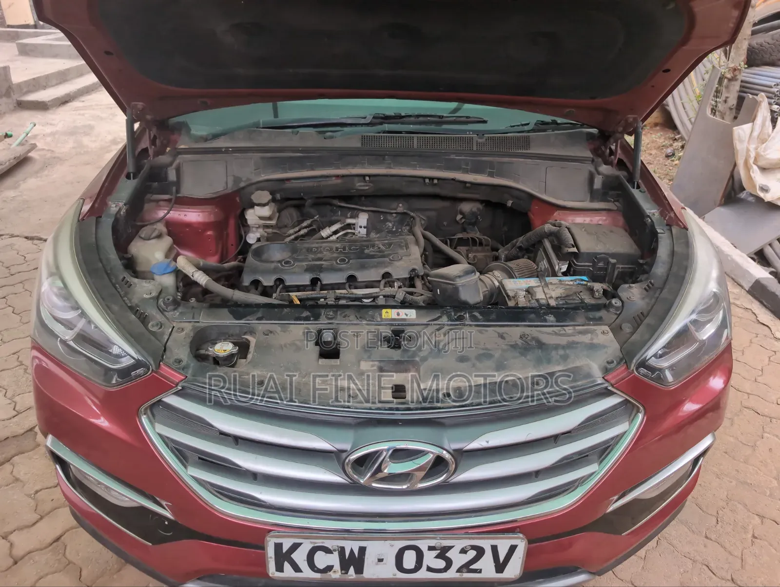 Hyundai Santa Fe 2015 Red