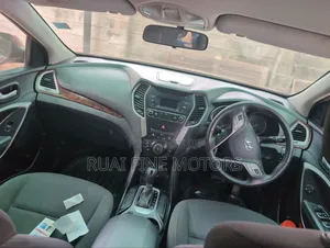 Hyundai Santa Fe 2015 Red