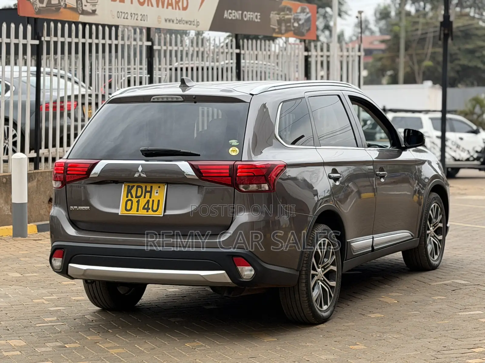 Mitsubishi Outlander 2015 Gray