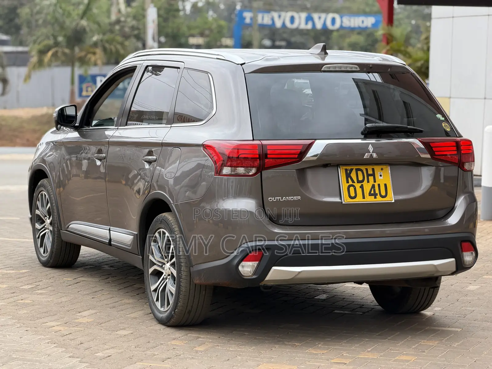 Mitsubishi Outlander 2015 Gray