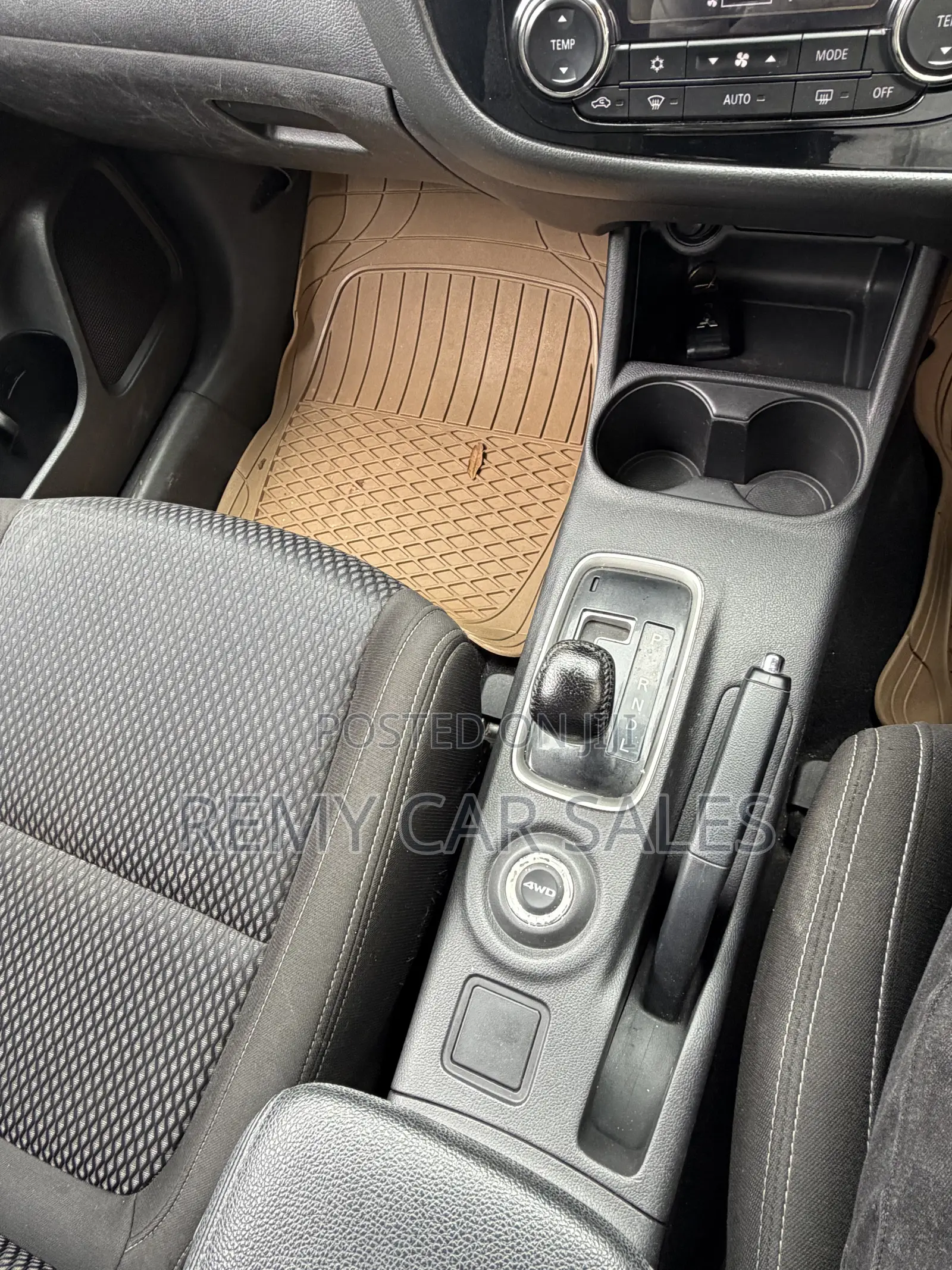 Mitsubishi Outlander 2015 Gray