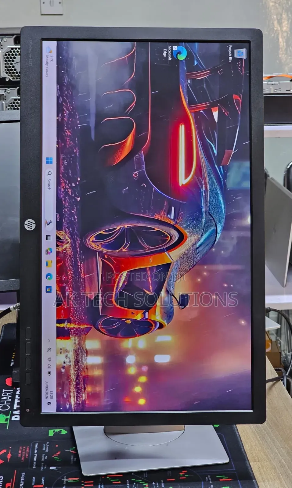 HP EliteDisplay E232 Framed Monitor 
Full Hd 1920×1080
60hz