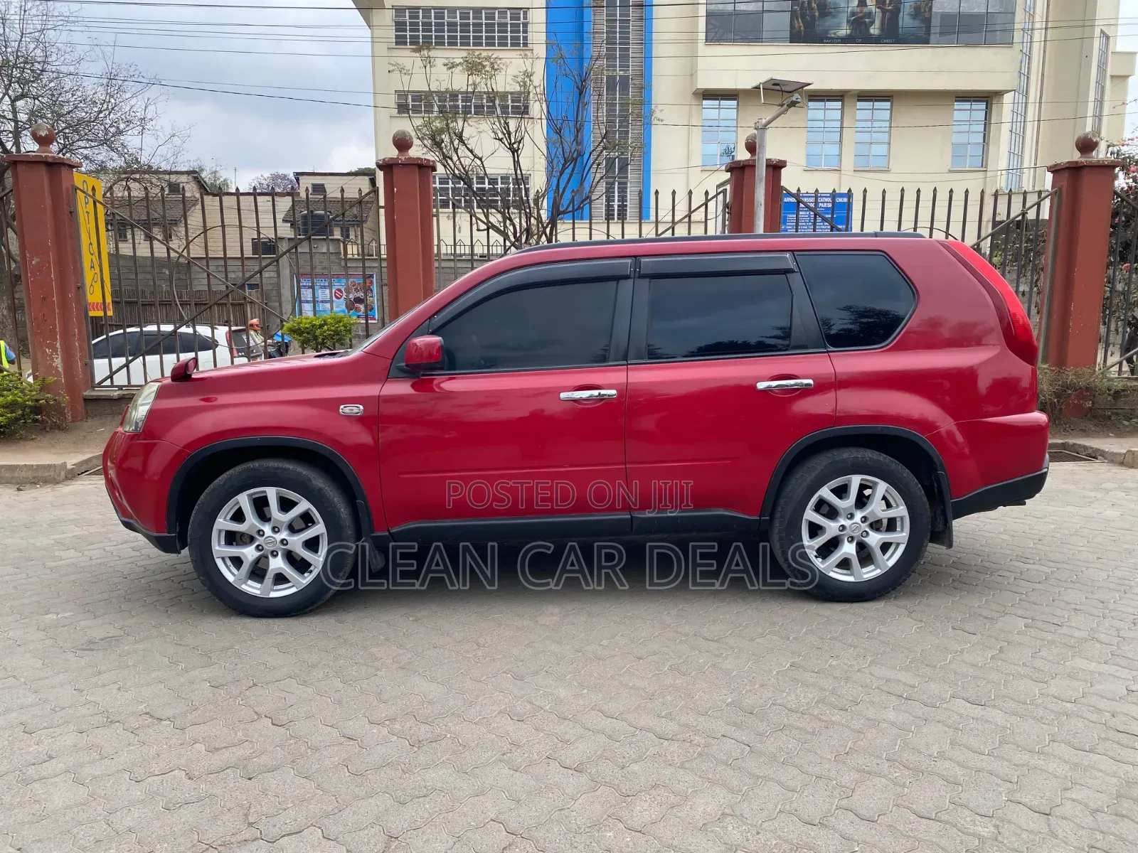 Nissan X-Trail 2013 Red