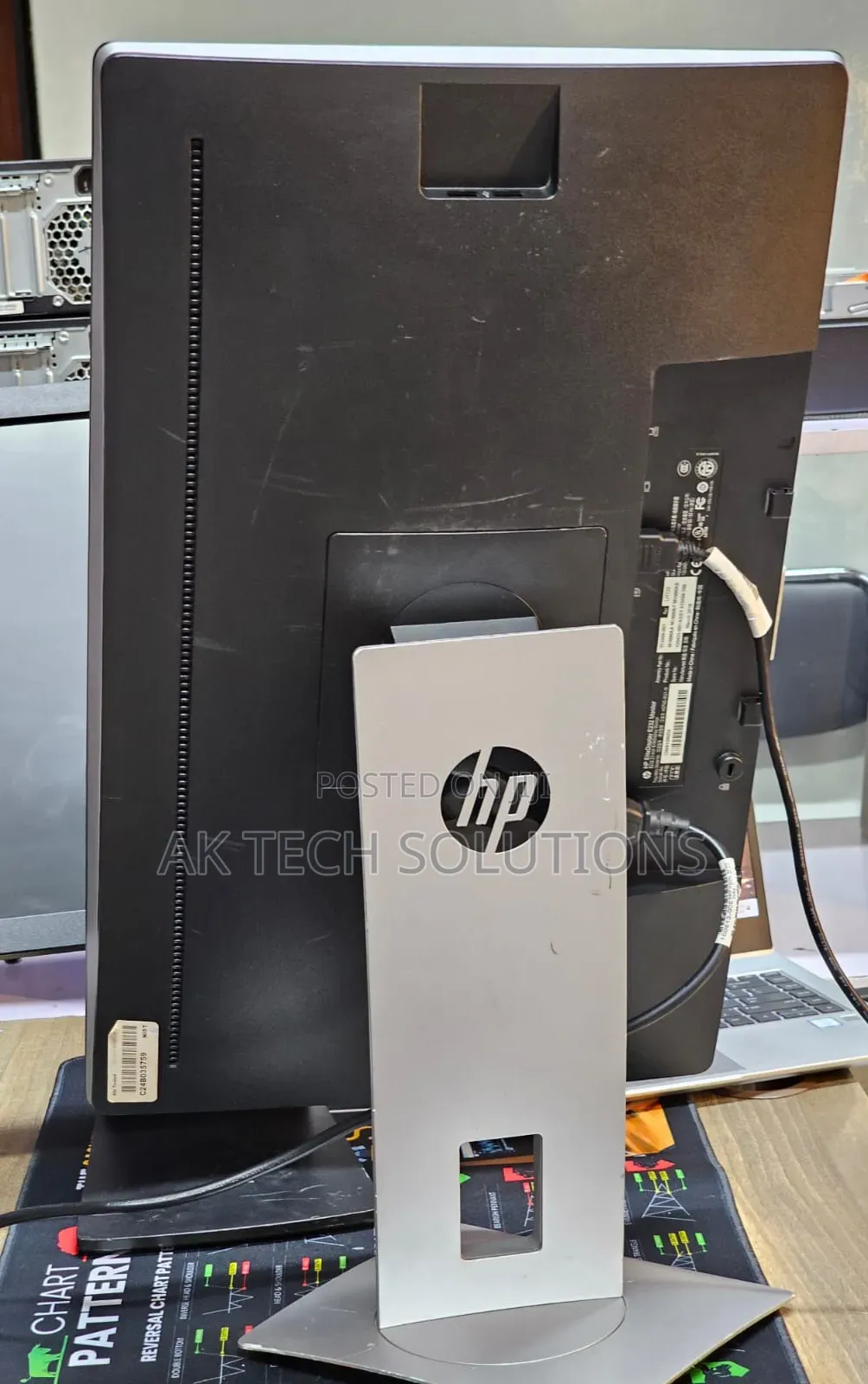 HP EliteDisplay E232 Framed Monitor 
Full Hd 1920×1080
60hz