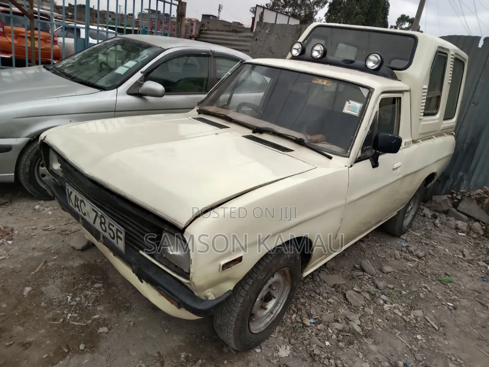 Nissan Pick-Up 2.5D 1998 Yellow